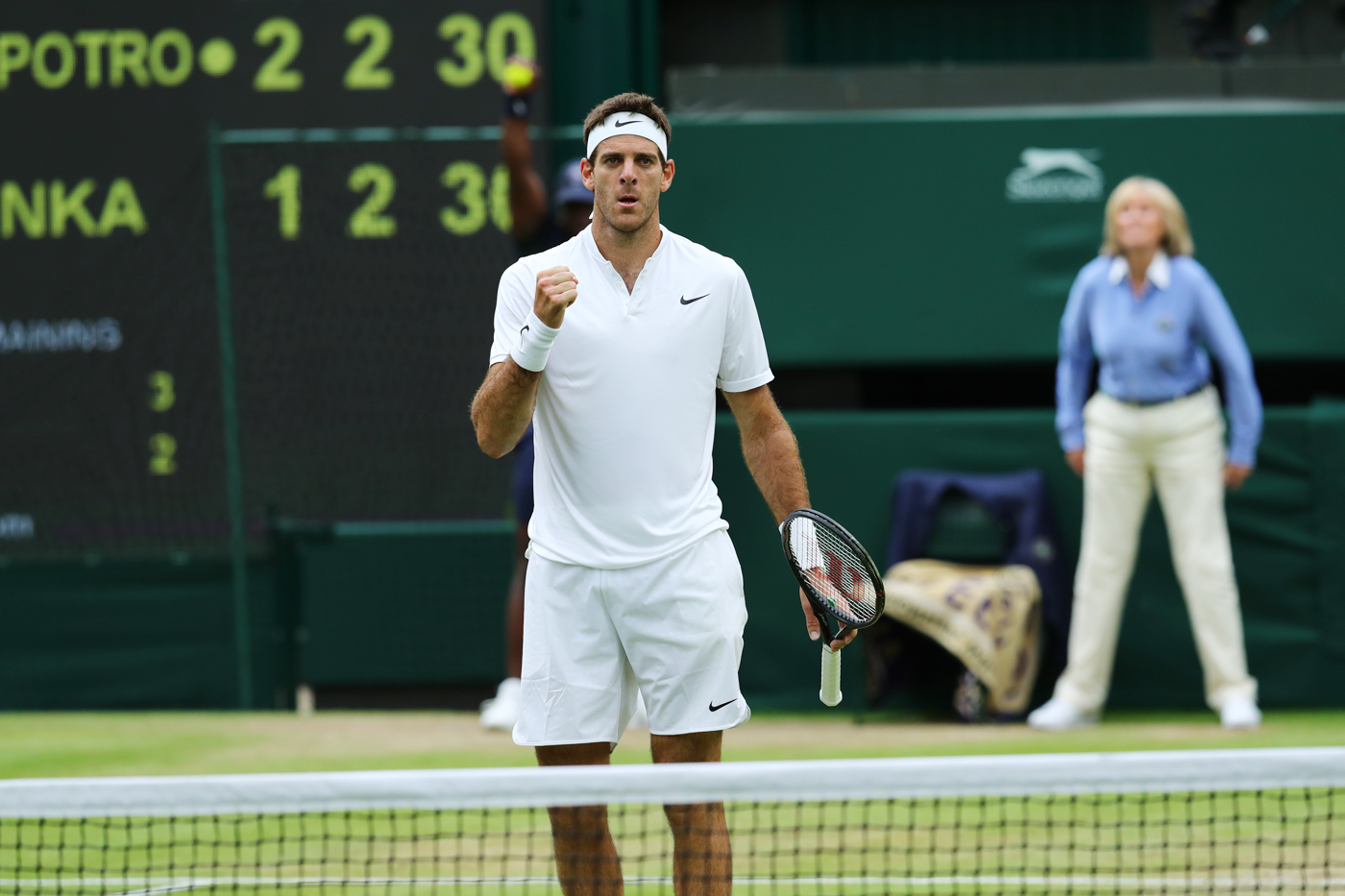 Resurgent Del Potro shocks Wawrinka