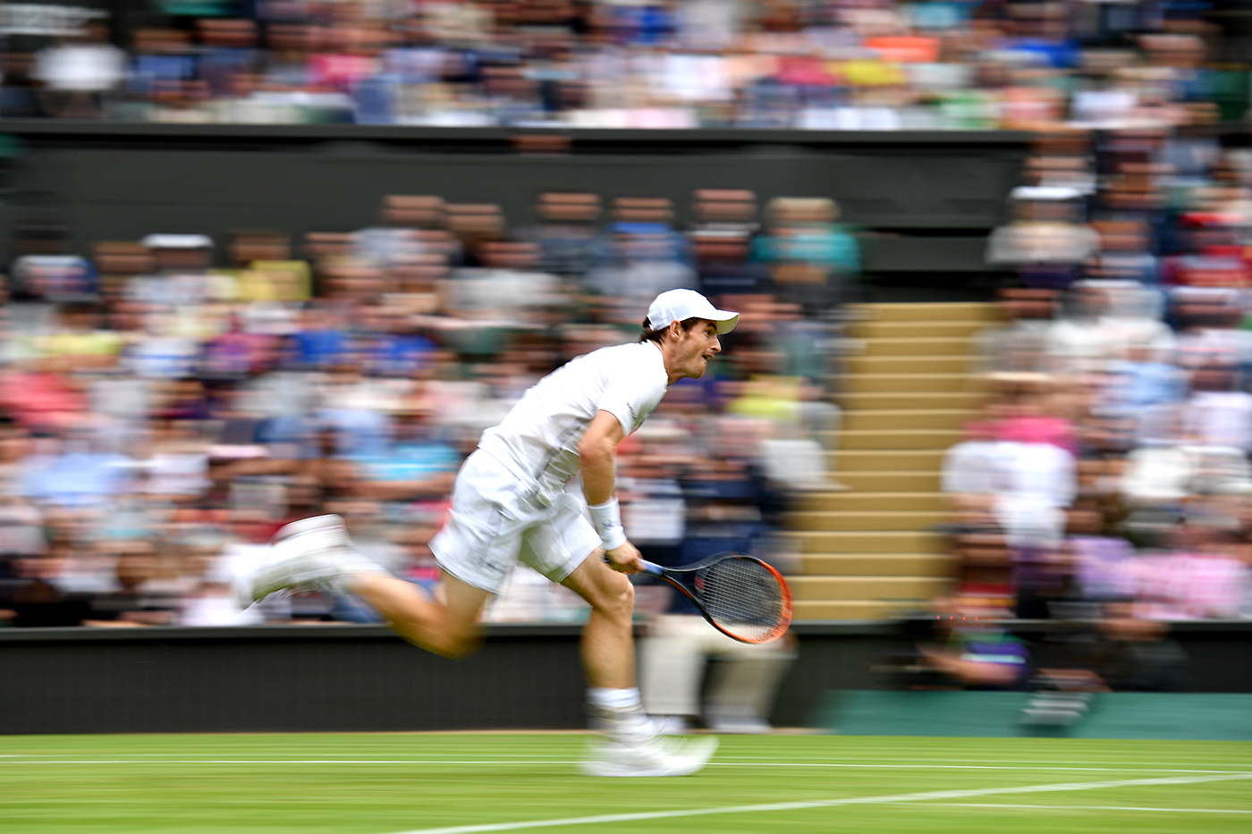 Murray defeats Kyrgios in three sets