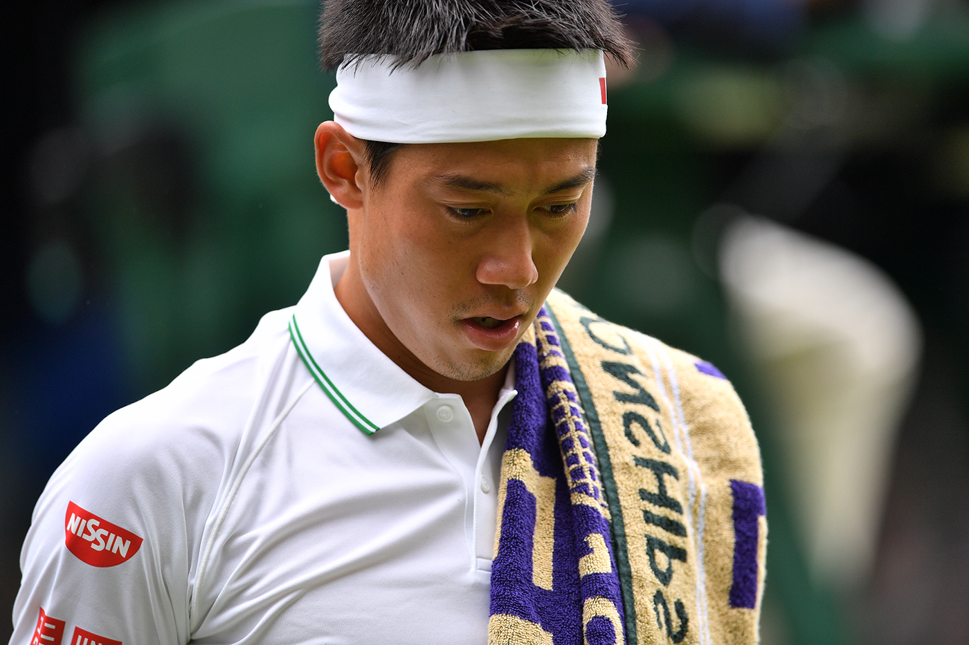 Nishikori survives early scare against Benneteau