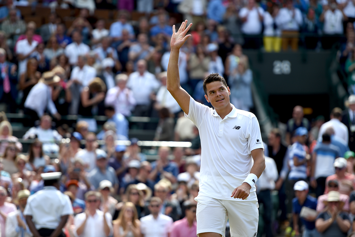 Flawless Raonic an old-school showman