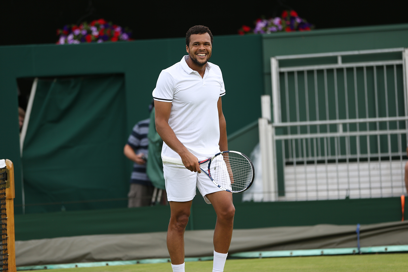 Tsonga given workout by Cervantes