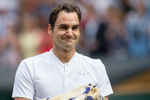 Federer returns to the summit