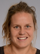 Karin Knapp